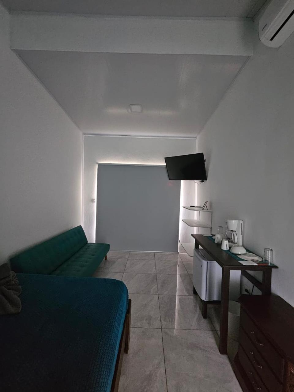 Ocean'S Breeze Apartment And Rooms Puerto Viejo de Talamanca Экстерьер фото