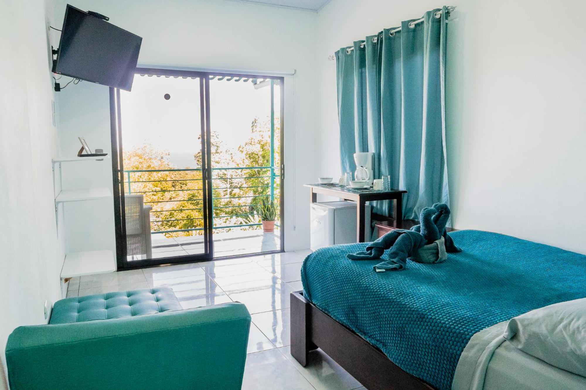 Ocean'S Breeze Apartment And Rooms Puerto Viejo de Talamanca Экстерьер фото