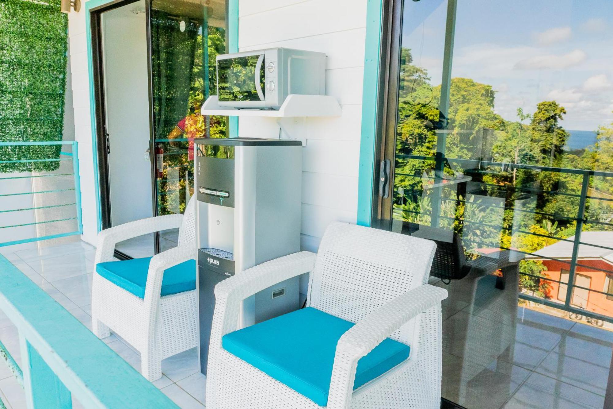 Ocean'S Breeze Apartment And Rooms Puerto Viejo de Talamanca Экстерьер фото