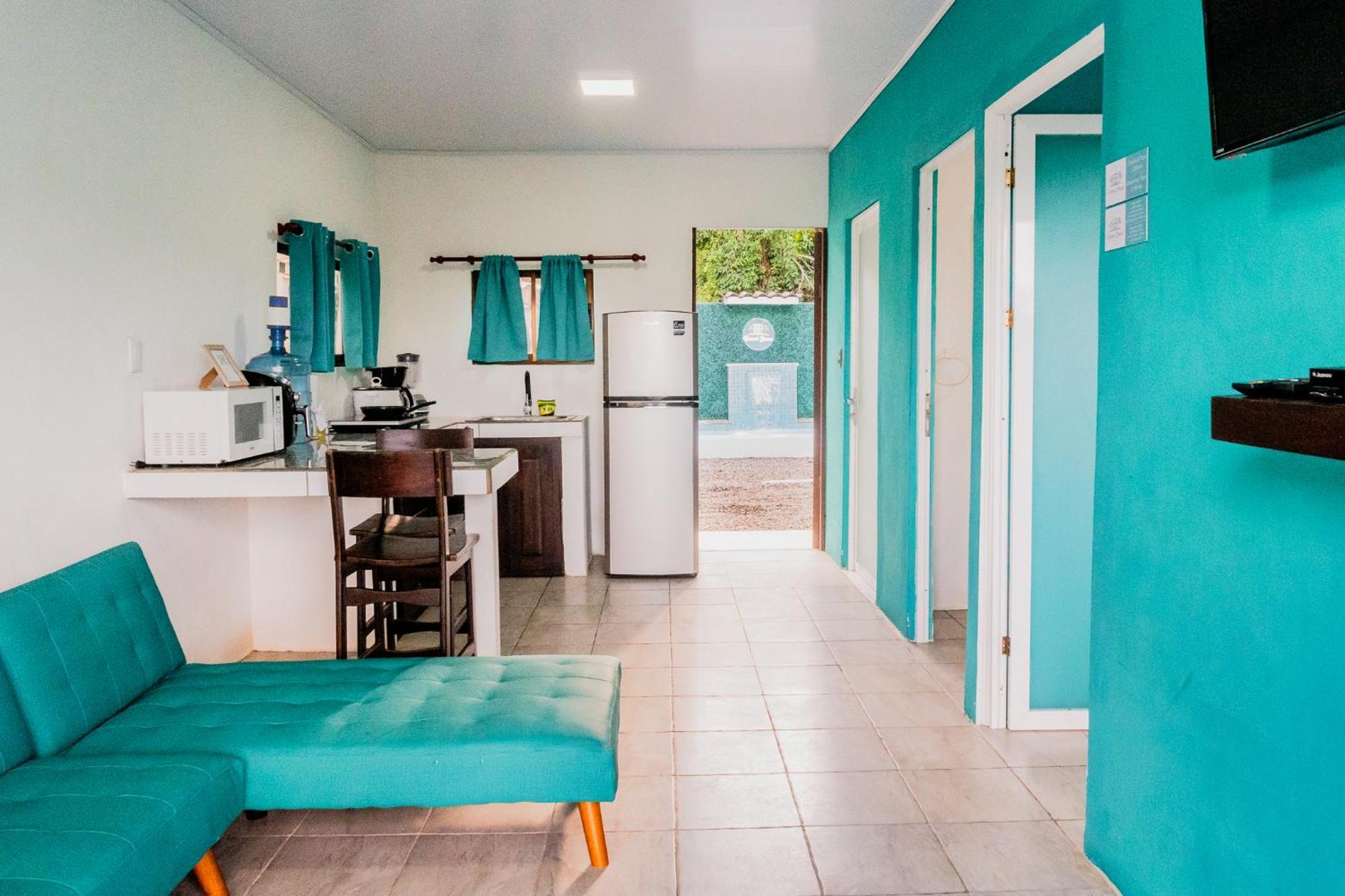 Ocean'S Breeze Apartment And Rooms Puerto Viejo de Talamanca Экстерьер фото