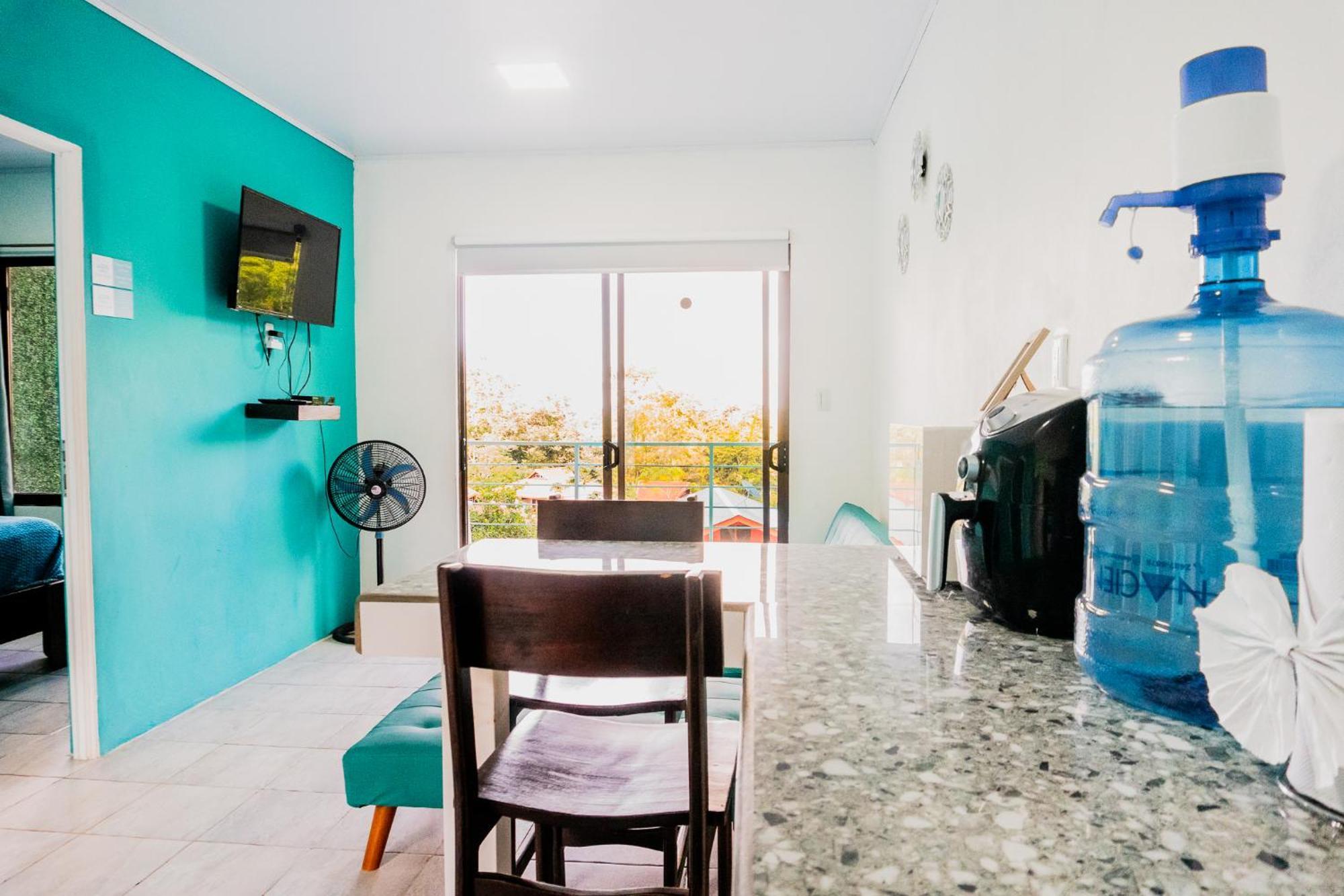 Ocean'S Breeze Apartment And Rooms Puerto Viejo de Talamanca Экстерьер фото
