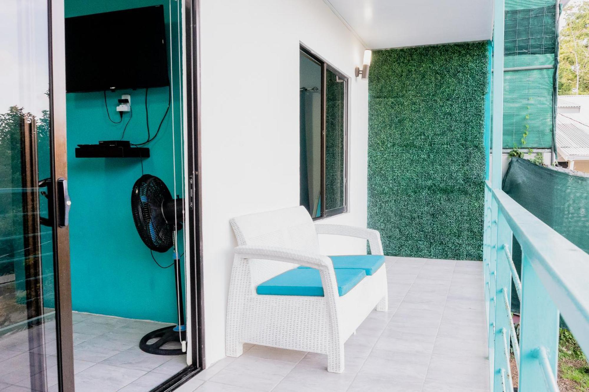 Ocean'S Breeze Apartment And Rooms Puerto Viejo de Talamanca Экстерьер фото
